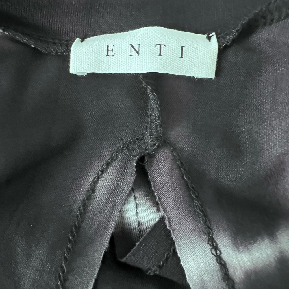 Enti NWOT. Top #063 - Picture 4 of 4
